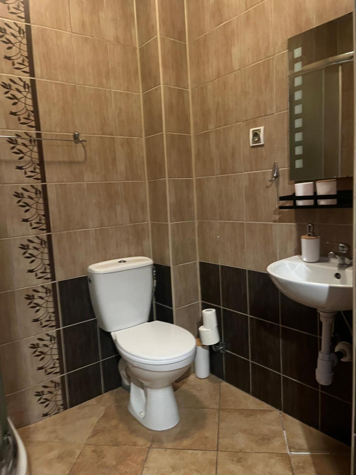 Hotel Chrobry Leczyca Ngoại thất bức ảnh