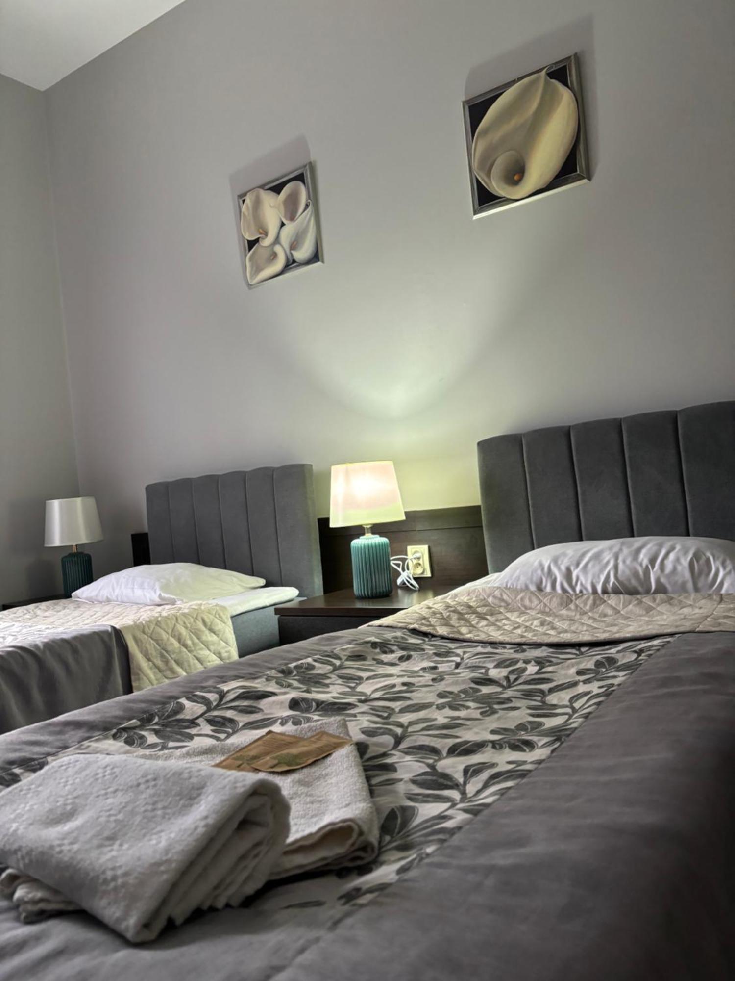 Hotel Chrobry Leczyca Ngoại thất bức ảnh